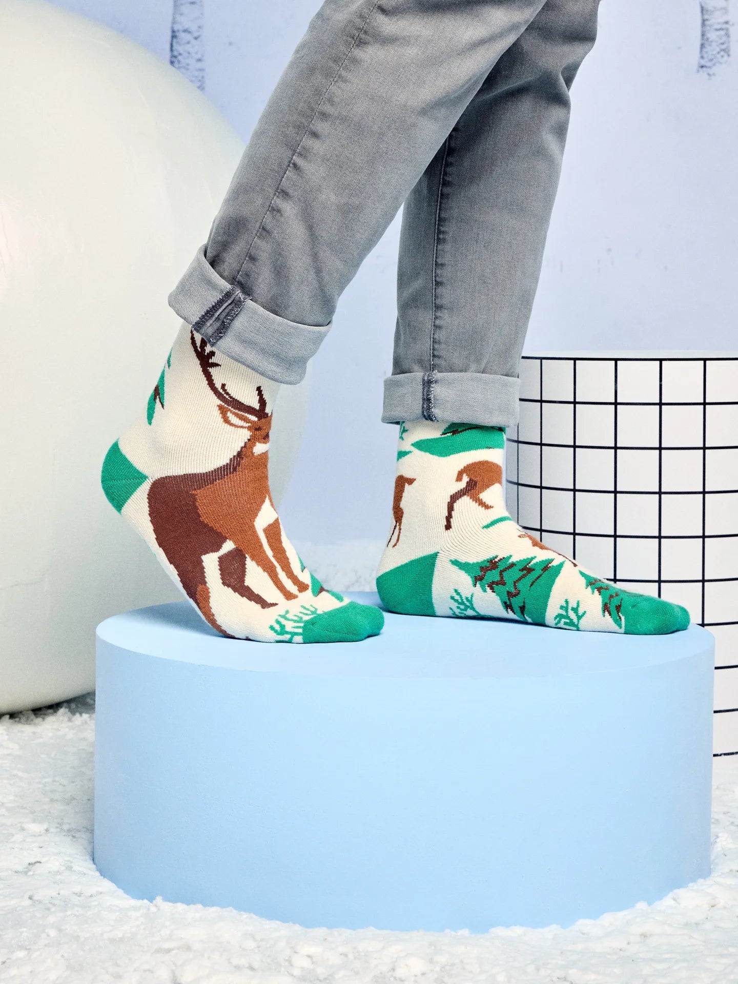 warm-socks-majestic-deer-1-97/976bd74a4c20b8756d9febf3e1bf0f43755fab8a