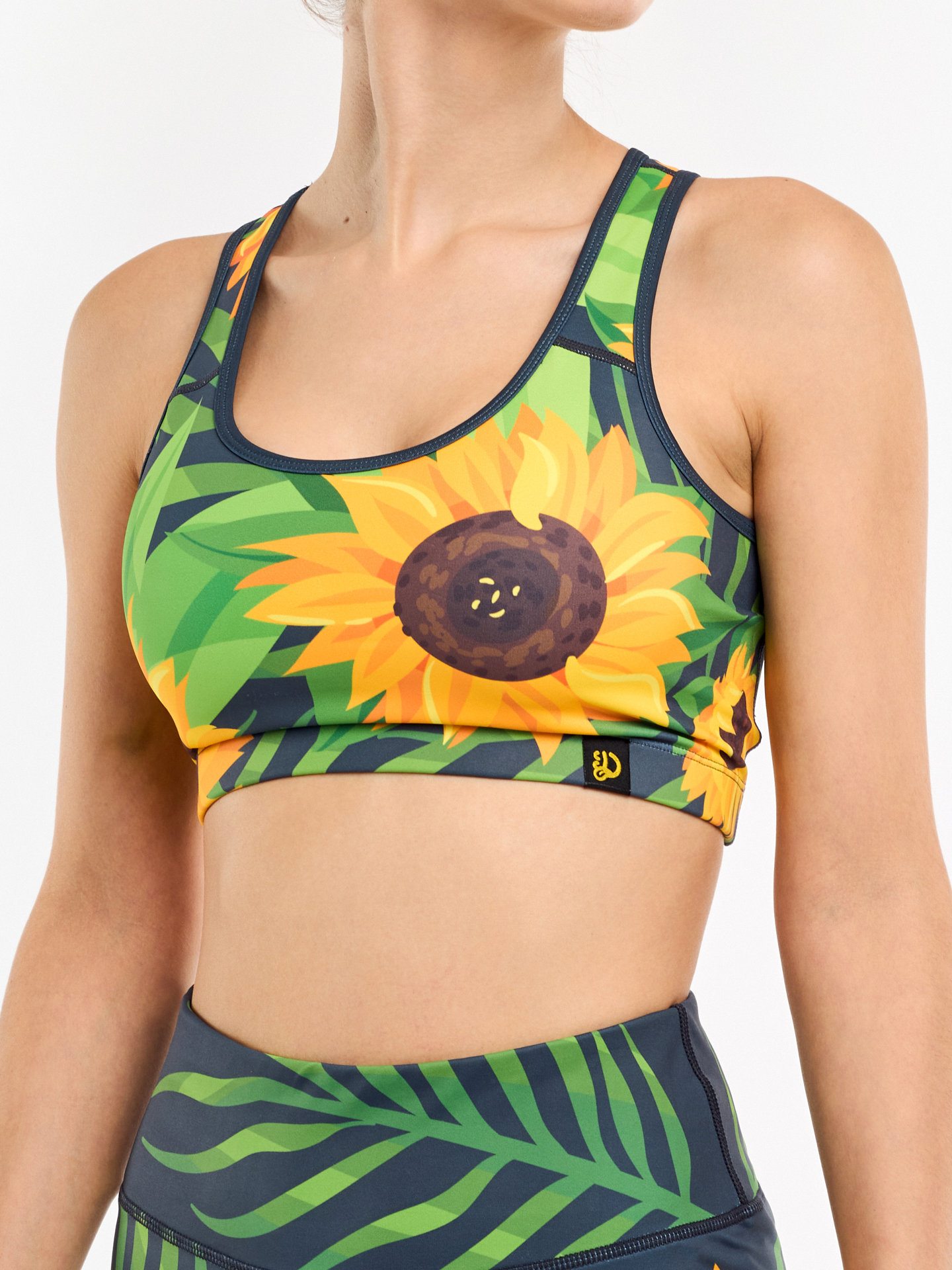 gym-top-sunflower-leaves-44/44660a96304067d7251a972236db0cc9228f27de