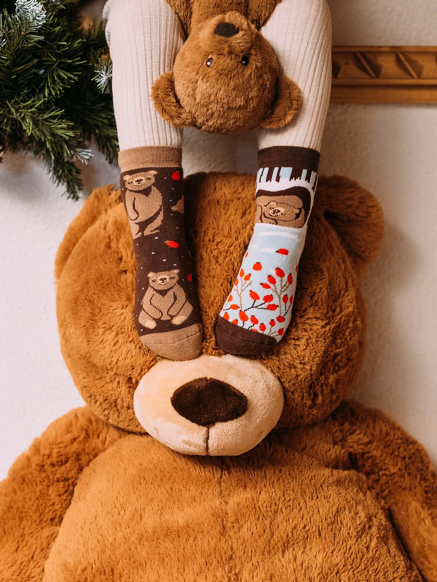 kids-warm-socks-bear-in-winter-okt-e9/e9cf53912ee2b090c384d21a108159dc93ae93e8