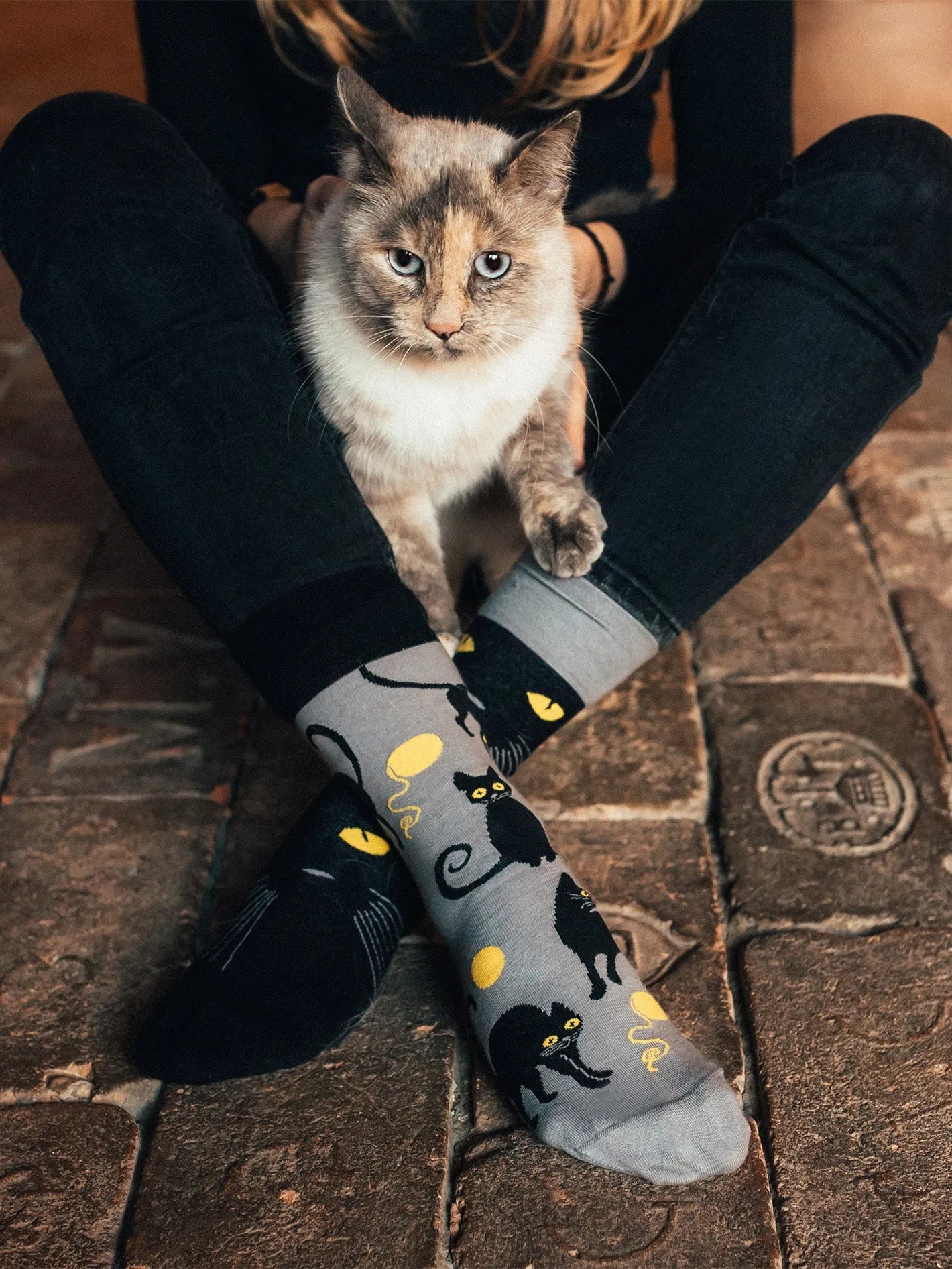 regular-socks-cat-eyes-1-41/41abe2f39c381403dad1bb15f51e1a4c7b746016