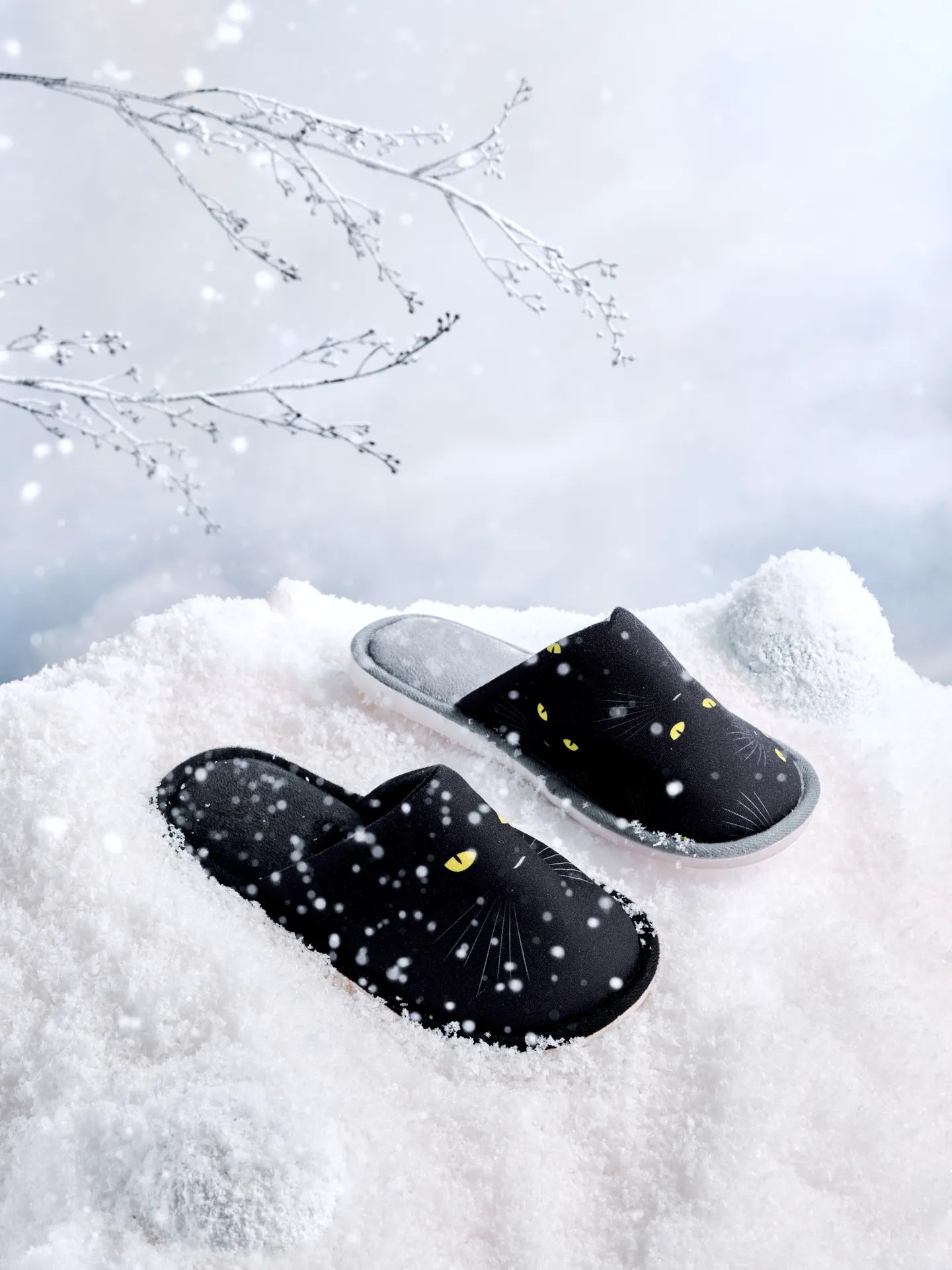 slippers-cat-eyes-83/8347749fb215edb85affbbe55d564fc09d7d7fec