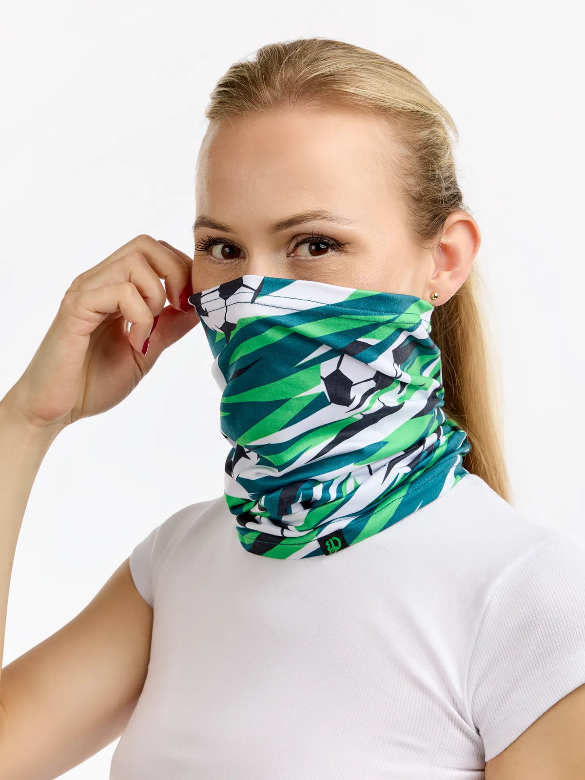 neck-warmer-football-ball-65/65fbbbf2b43598ece49b016941cdb36f4cc5c405