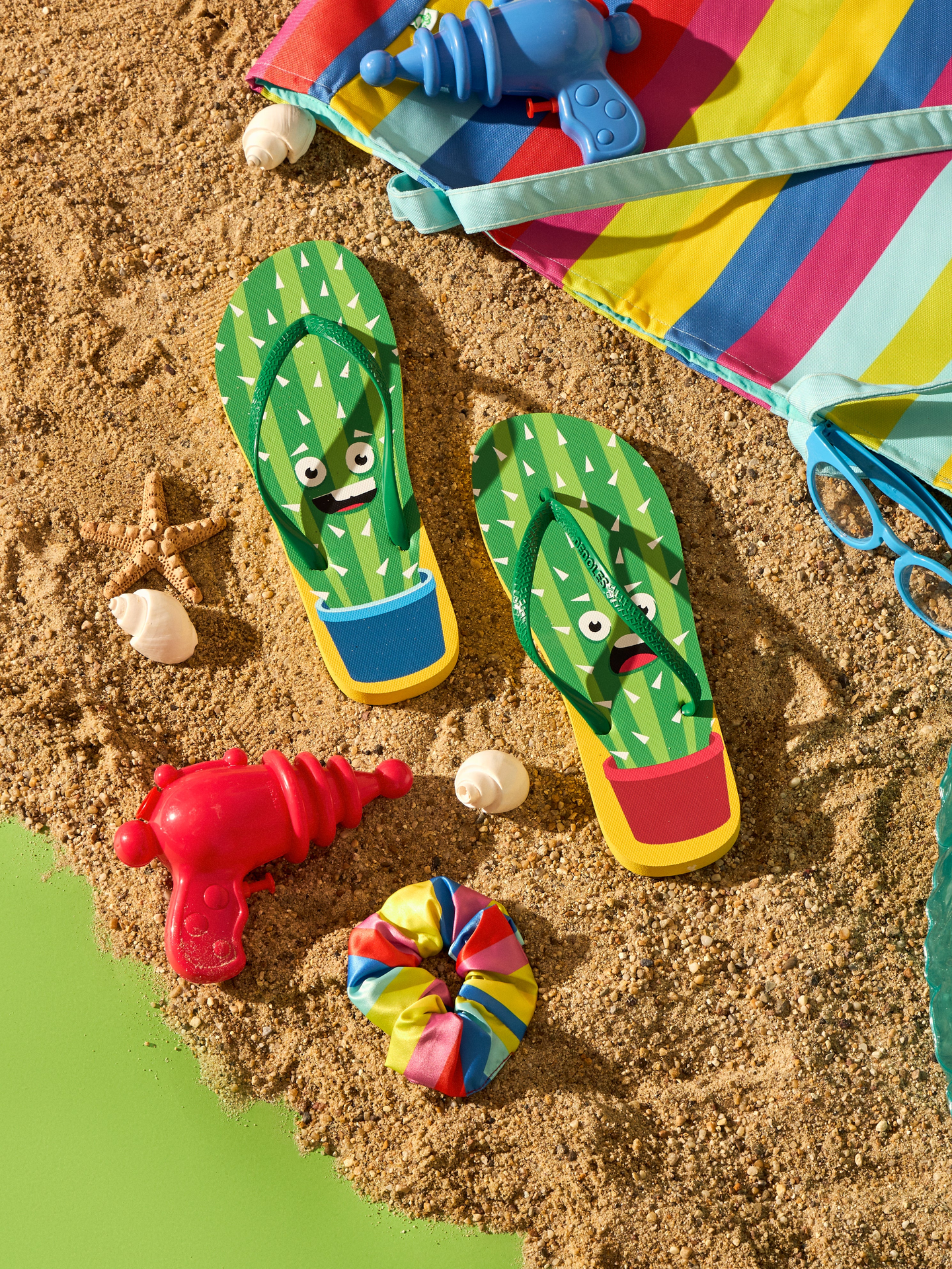 flip-flops-funny-cactus-b9/b9c0ffe12f1cd13dbc391ed23f830a7498d2da8f