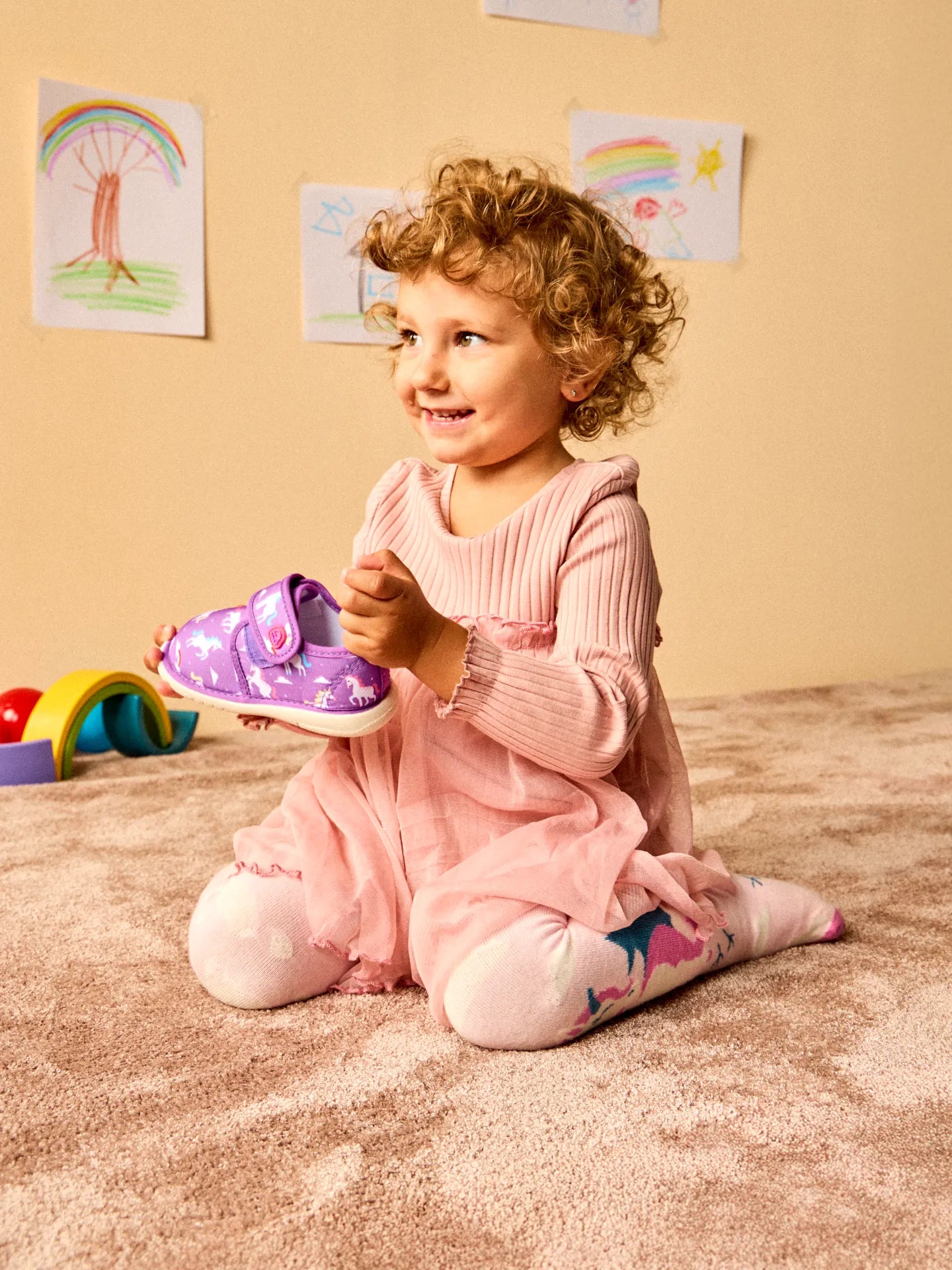 baby-slippers-dreaming-unicorn-1-c5/c55a174062674fa8becae205e8f6dfd1267cc18f