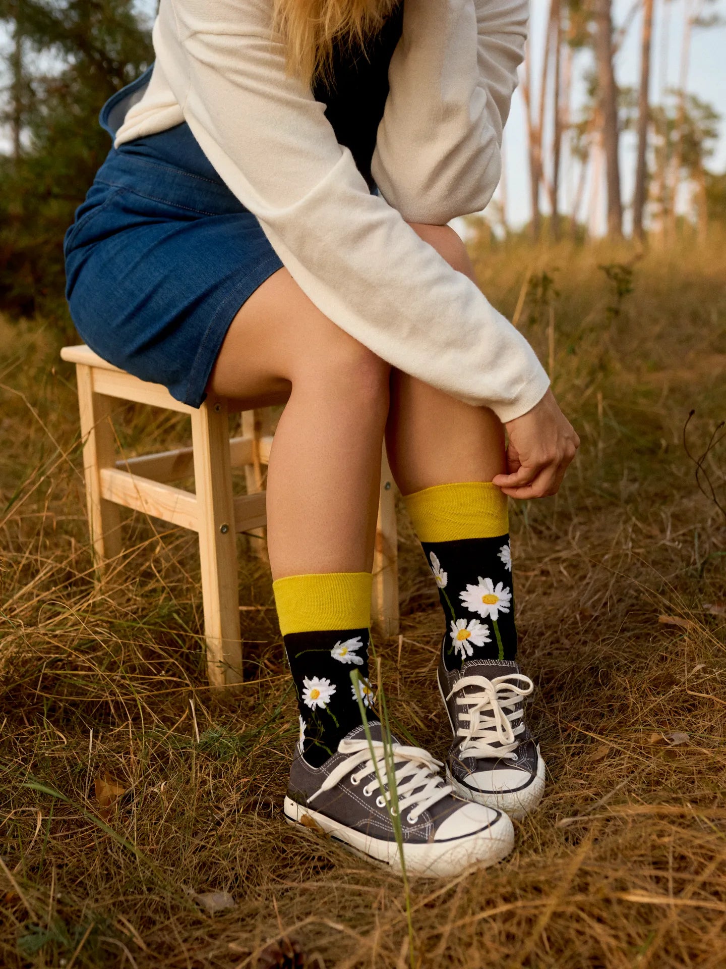regular-socks-daisies-at-night-1-79/79a6a80984eba7514f8a0f74211de890b7de4f6c