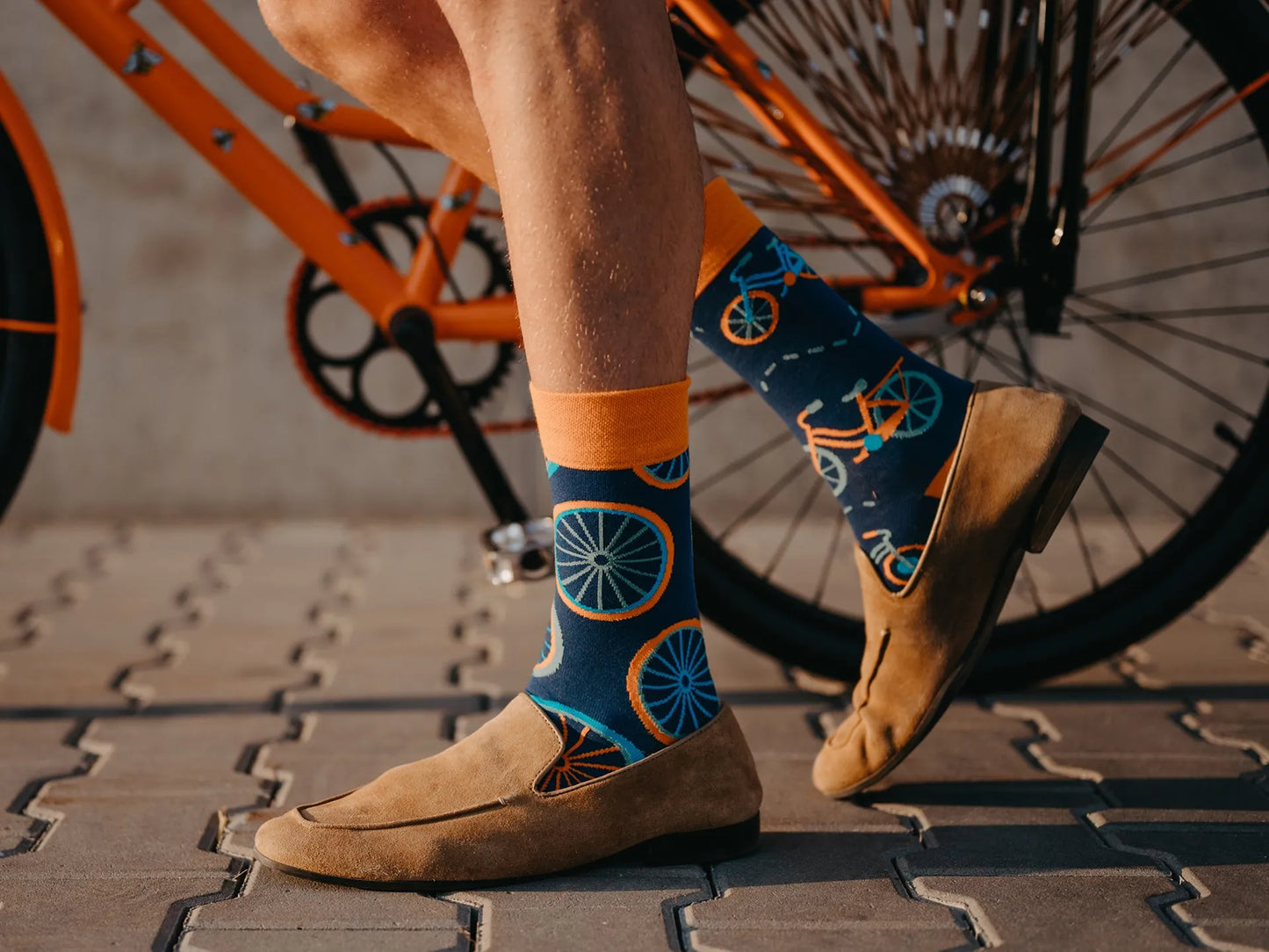 regular-socks-orange-bicycle-1-ee/ee455b91a211b89921c11ef4ec57c71bb549baef