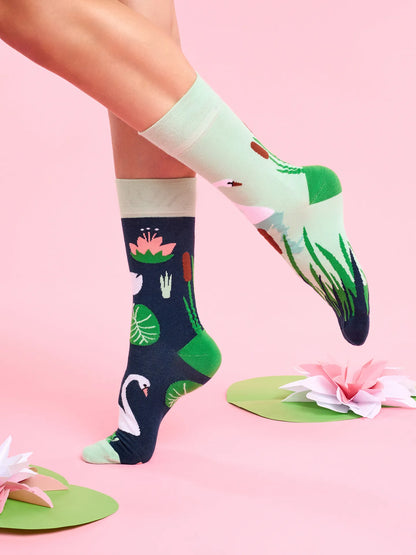 regular-socks-white-swan-1-69/6920bb7af4f78c3a5444b757b4161cd934312643