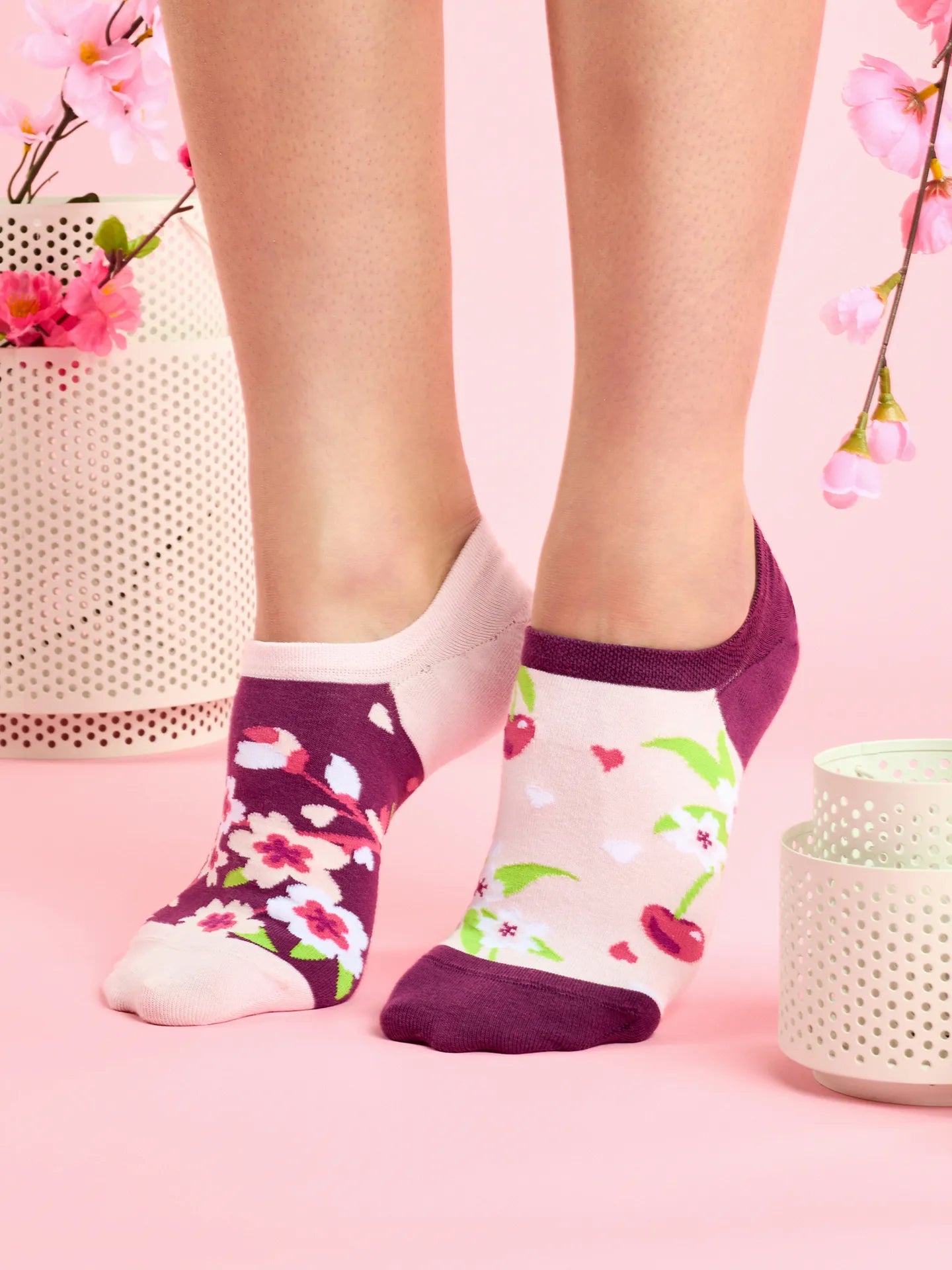 sneaker-socks-cherry-blossom-1-6f/6f7eb957c67af0f91223c6a47b1e8143cd0d044c