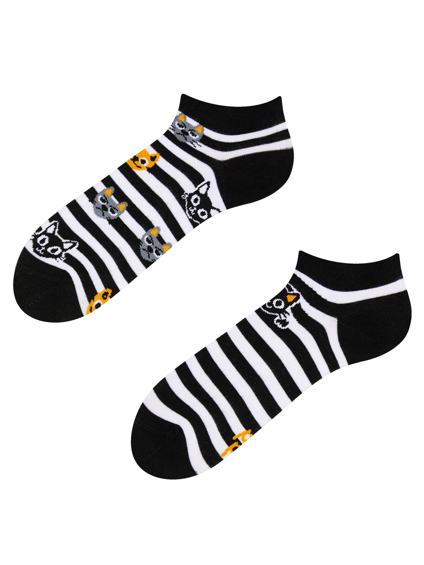 ankle-socks-cats-stripes-1-f8/f8ff457f5a3dfcc85f525393ca4ab7fdb61c4325