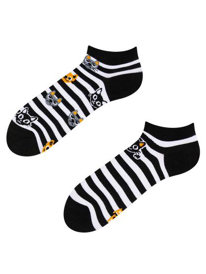 ankle-socks-cats-stripes-1-f8/f8ff457f5a3dfcc85f525393ca4ab7fdb61c4325