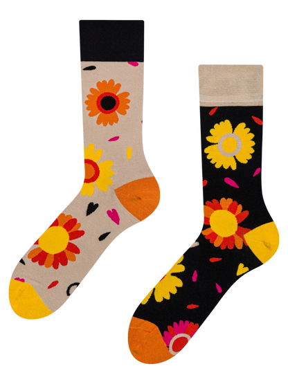 regular-socks-loves-me-loves-me-not-1-d9/d916622948efa9a79852eadfe989032c163ca0c6