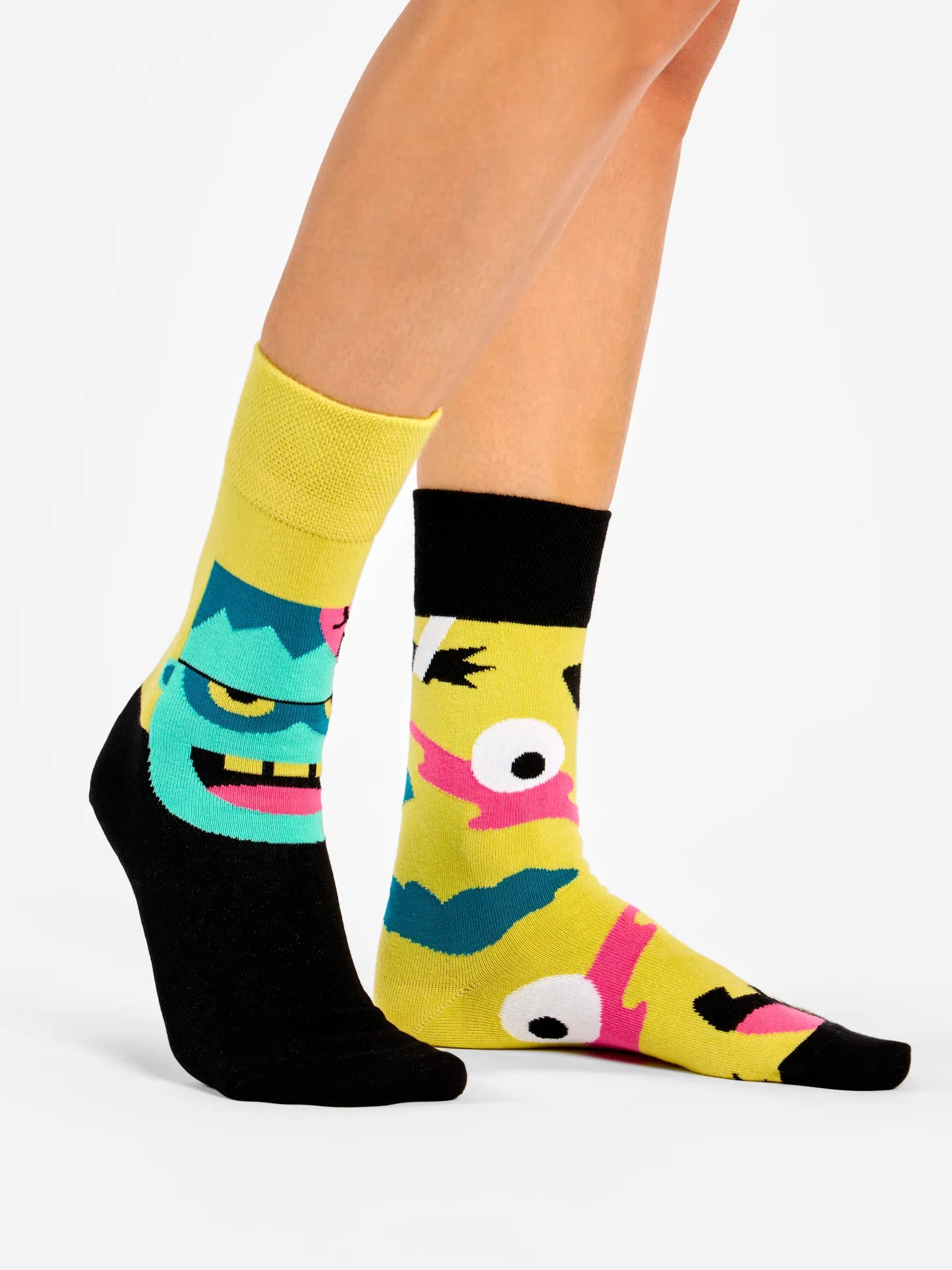 regular-socks-zombie-2-17/179273c6c9267b326120c19c2c88aedb2108edab