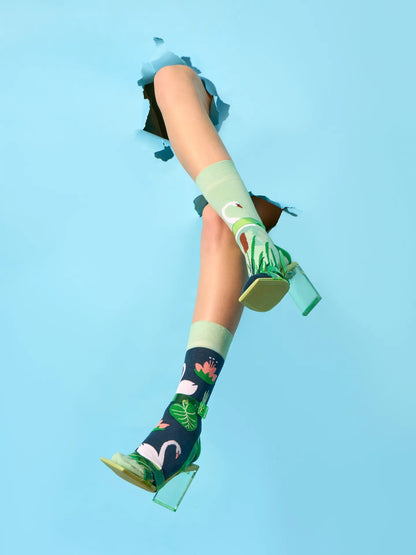 regular-socks-white-swan-1-2b/2b4c567e22f476595de19415e513949c715fb831