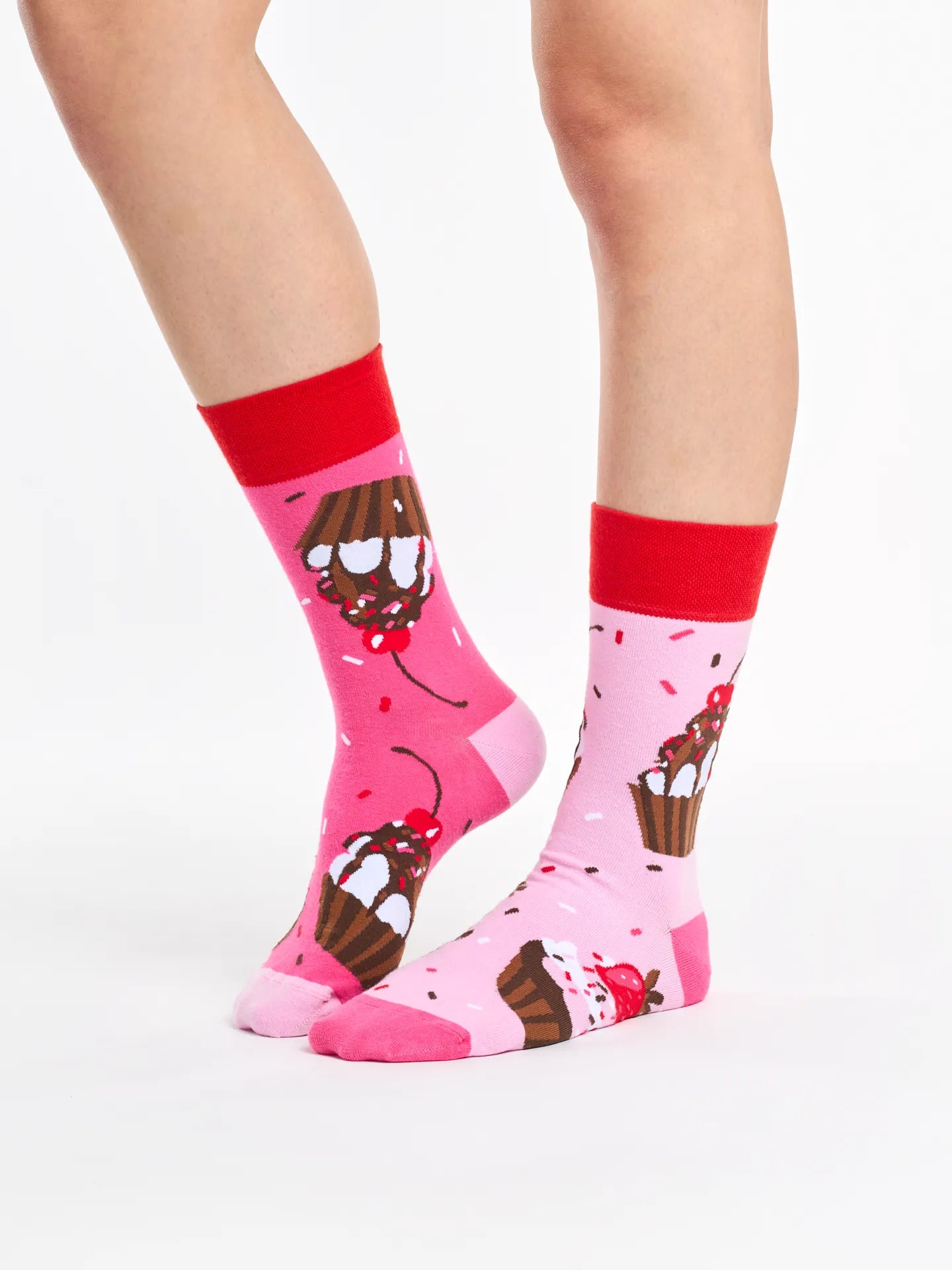 regular-socks-pink-cupcakes-1-fa/fa999a7133122dd668ac64bb8f24c19492ea67ac