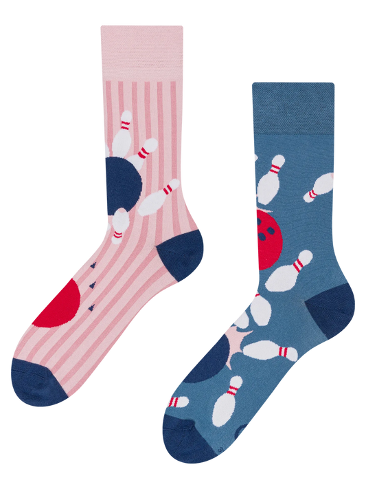 regular-socks-bowling-game-1-4f/4fe1c1b5e1e4e97f5f55a7e685b8686c54a86506