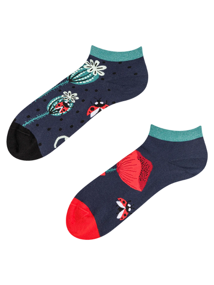 ankle-socks-ladybugs-poppy-flowers-1-0e/0eeab90cd2b5ab864dfd1c00cdca958d924553aa