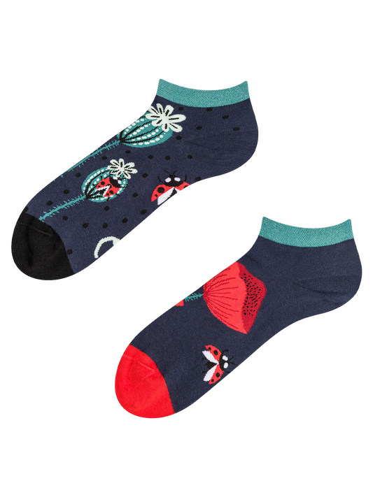ankle-socks-ladybugs-poppy-flowers-1-0e/0eeab90cd2b5ab864dfd1c00cdca958d924553aa