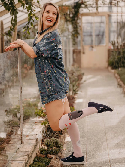 knee-high-socks-black-white-cat-59/59a7e0945d027e05134cf446855c2cc38e588035