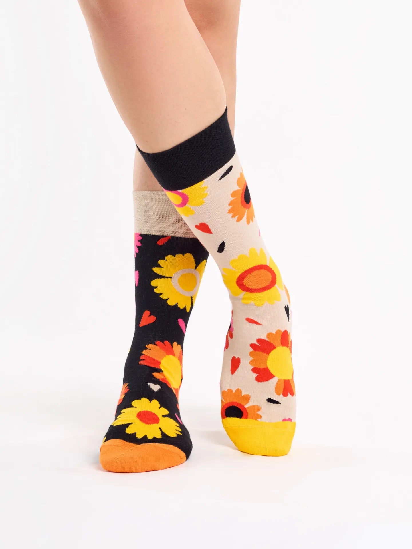 regular-socks-loves-me-loves-me-not-1-d4/d461d0e60b74796e63929c389f4eda090ea07bf9
