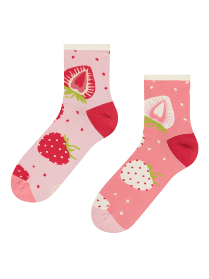 crew-socks-sweet-strawberries-1-77/77ffcea8daba0cf4d3e49149c22e7b6c0c815e2c
