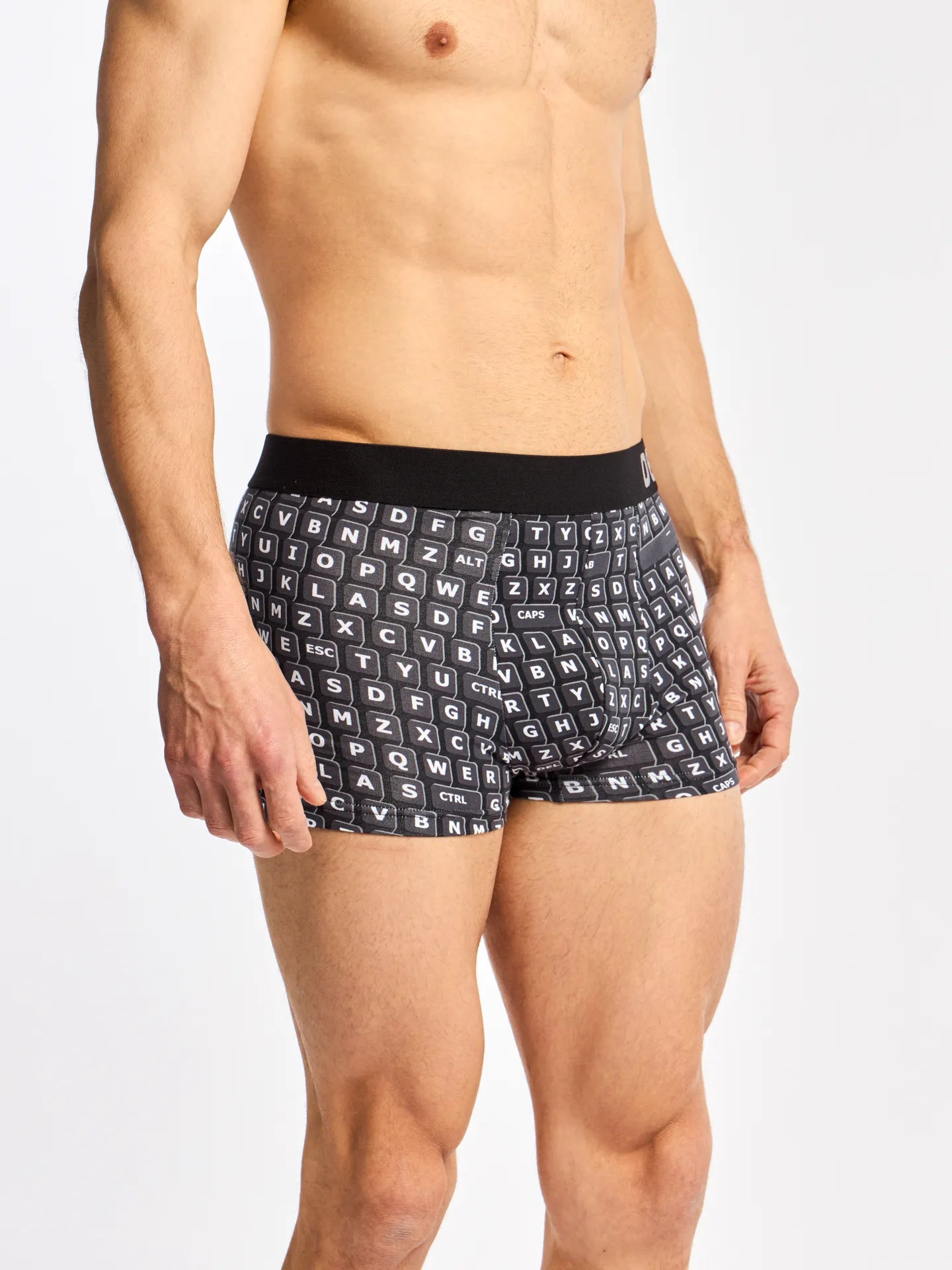shortened-mens-trunks-keyboard-49/4921a4f420ca8888d65847bb94ea57d0c3932157