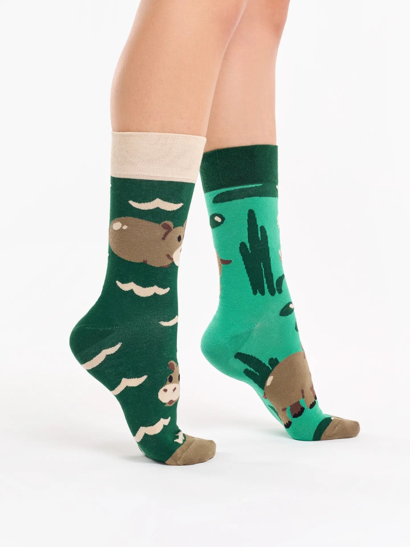 regular-socks-swimming-hippo-1-3f/3f8713f63cced781346a683ba2b0135c59e82aee