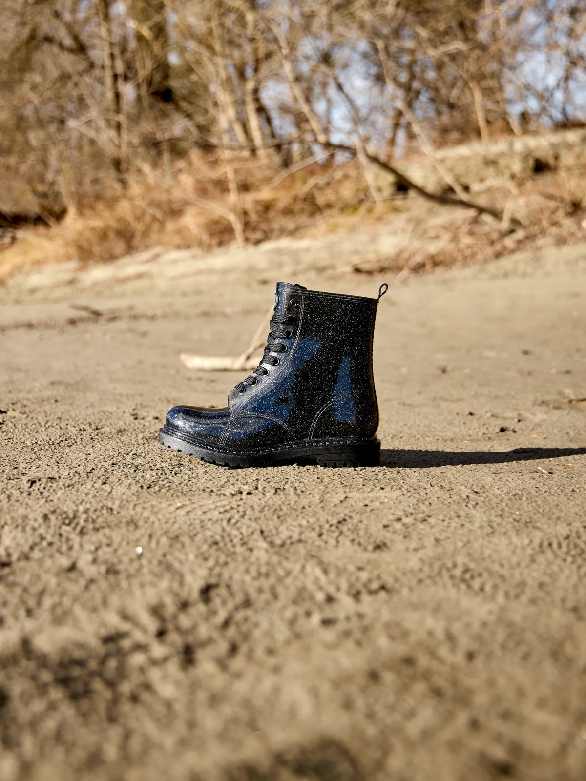 black-glitter-womens-rain-boots-02-5d/5dbc1a3f2fb8751c53f82c6c6ba4906fbb641aaf