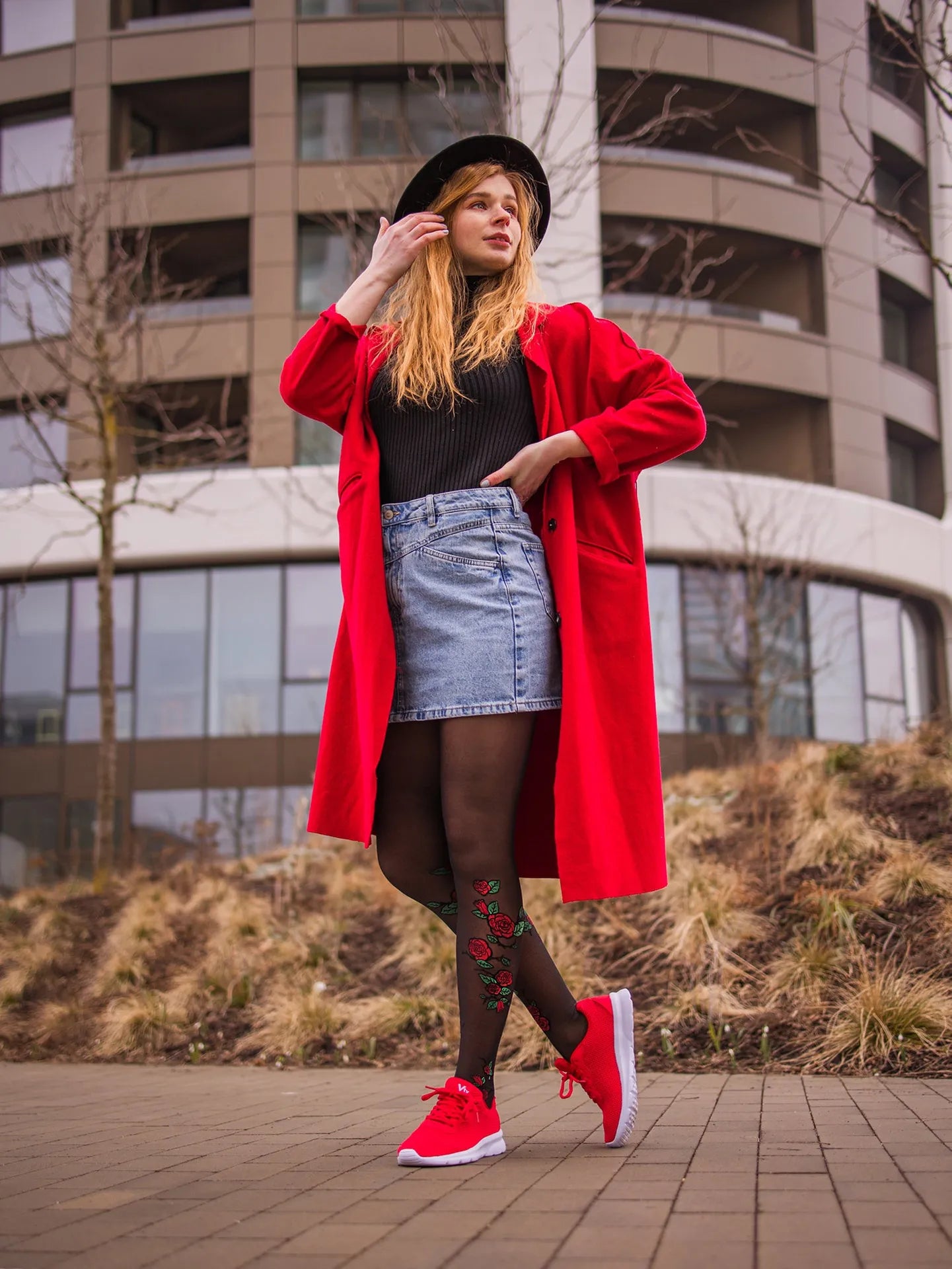 nylon-tights-red-roses-63/630505d40d8a631abb5aff8cf20ecb6e9310a810