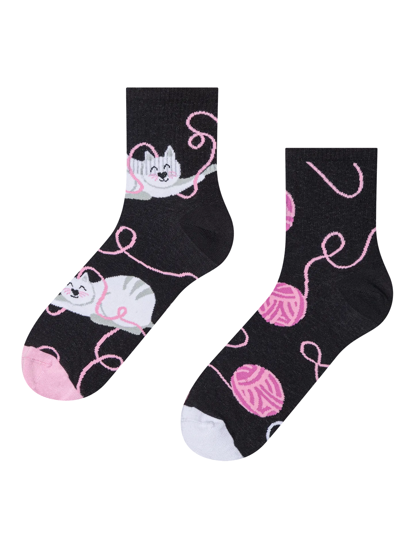 crew-socks-cat-ball-1-b3/b328a813402d59ca2fa48a07c6d198df47800ffb