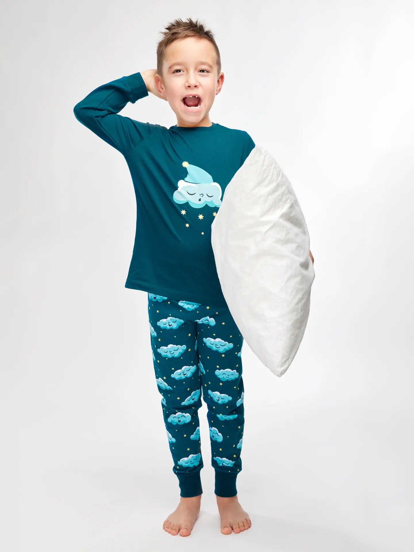 kids-pajamas-sleepy-clouds-9b/9bf75e40d07b115e68a68528add4bb3883548267