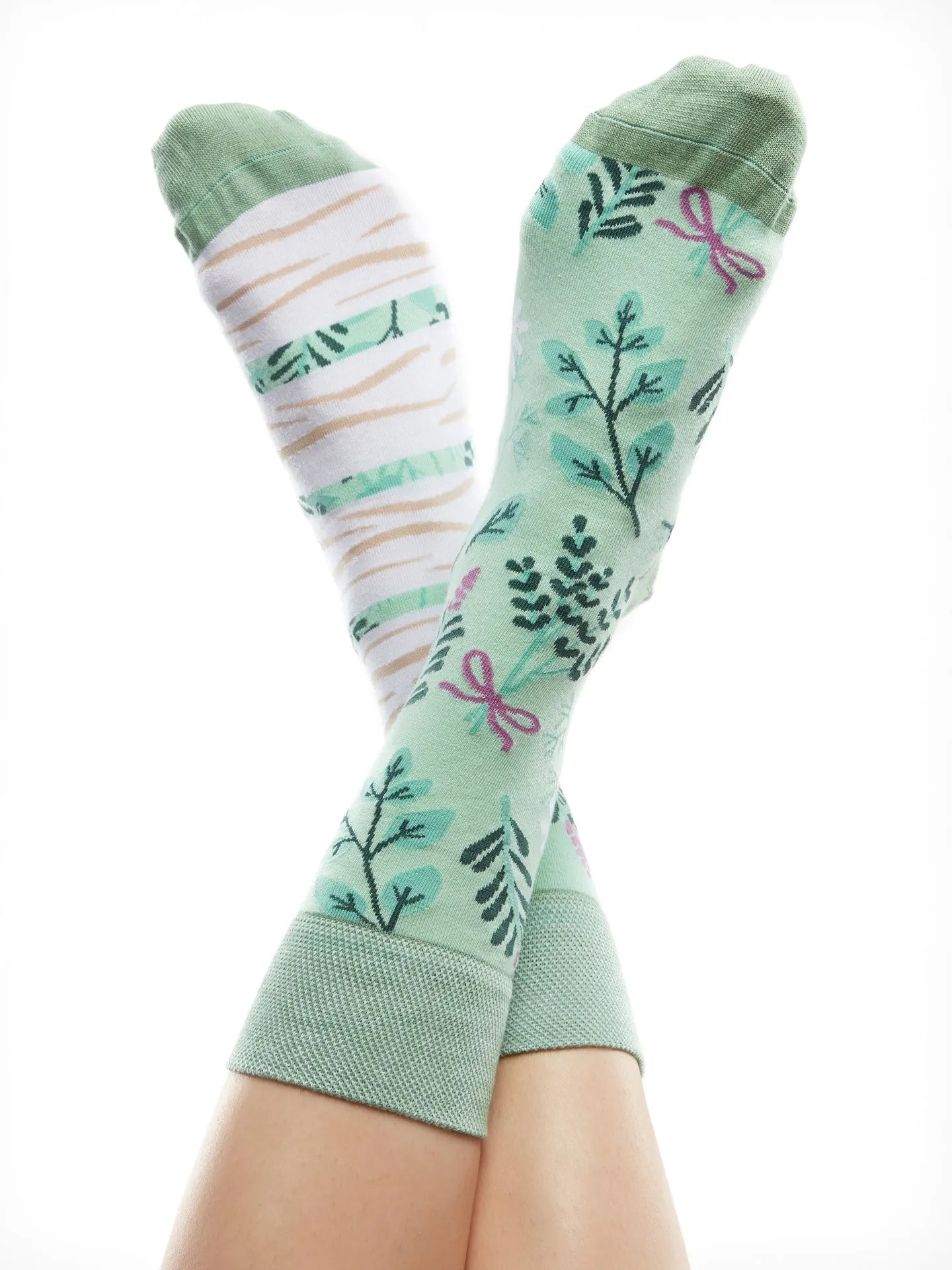 regular-socks-herbs-73/73526dc1befa22edee8c56e2f8503afee864ae4d