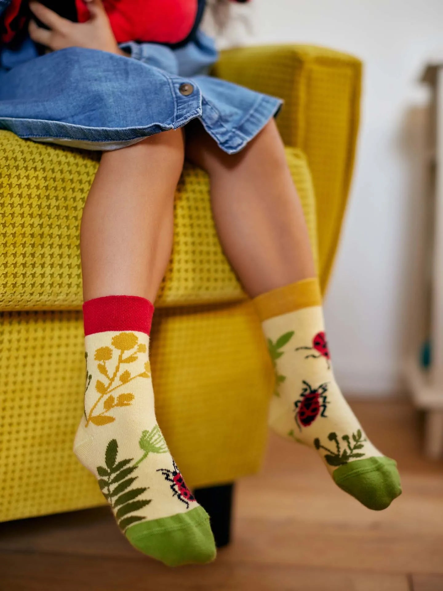 kids-socks-bugs-and-wildflowers-1-de/de63467c004a2d567afe0a533934e33c6dc3336c