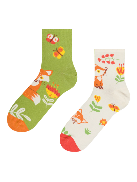 crew-socks-fox-butterflies-1-87/878654f17c38621af73b2c42e28b2188a5528834
