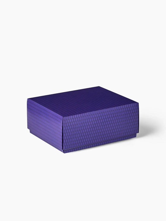 patterned-purple-gift-box-88/88fc9fe68a3e2aeb7db70c5105939e1a8db382ad