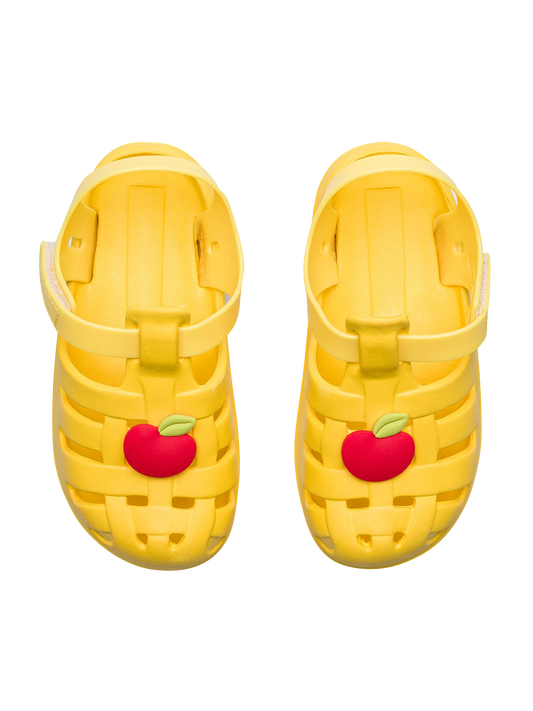 yellow-kids-sandals-99/997e826c35910619acf05ea697b0e20786456a00