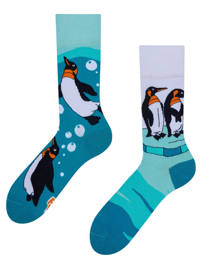 regular-socks-penguins-1-d3/d30cd1d43e4bfaf9bc609176f5d1aabe961258e0