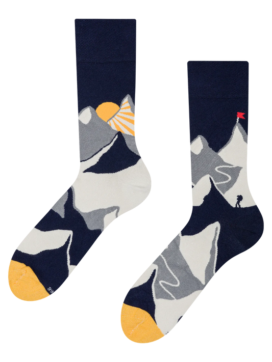 bamboo-regular-socks-mountain-sunset-1-91/91dedce42afd0e34f6329ef0f83b8bfff3eacb89