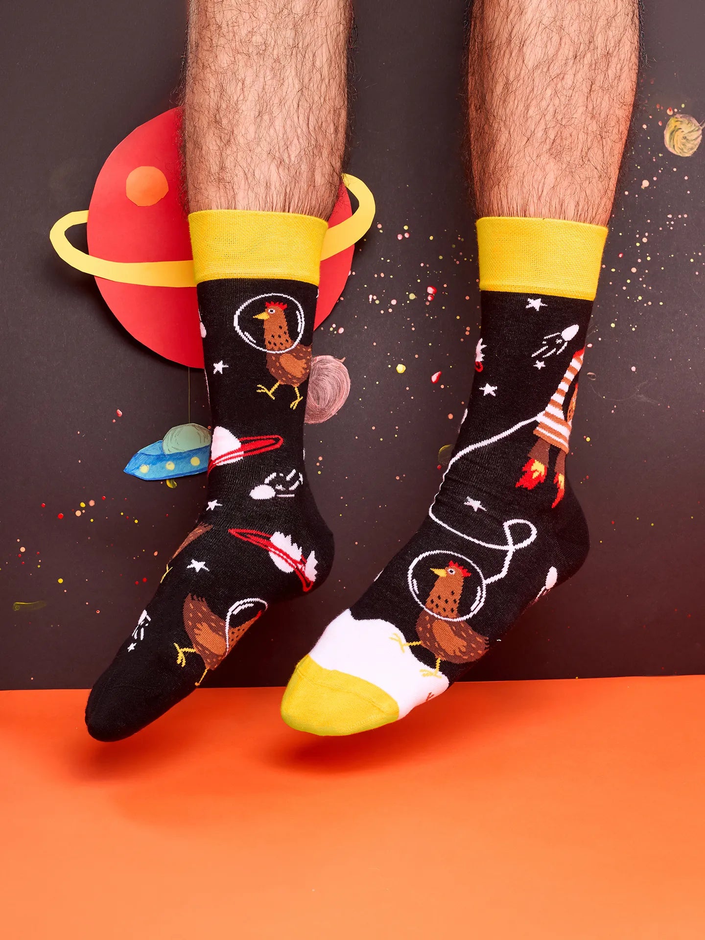 regular-socks-hen-astronaut-1-ab/abdb8da693ba20be6406d51e4ecefb7d0f10ae7c
