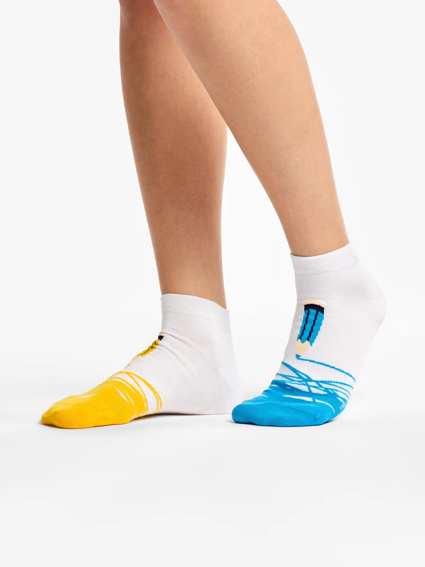 ankle-socks-colourful-pencils-1-d6/d65b7d427d68ba1797ee403887e3b928e59199b1