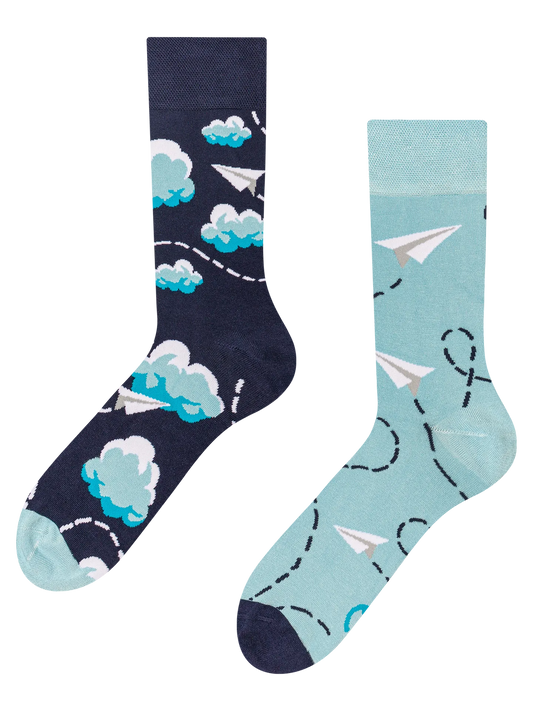 bamboo-regular-socks-paper-planes-clouds-1-7b/7bab7de6cc9e1db9d0ed484c46ab56f82c94c340