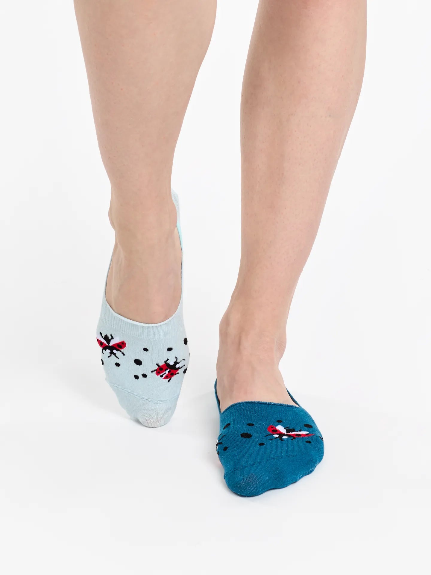 no-show-socks-ladybugs-dots-1-a8/a8dded520392a50a316343e8fde74ef50d2010cd