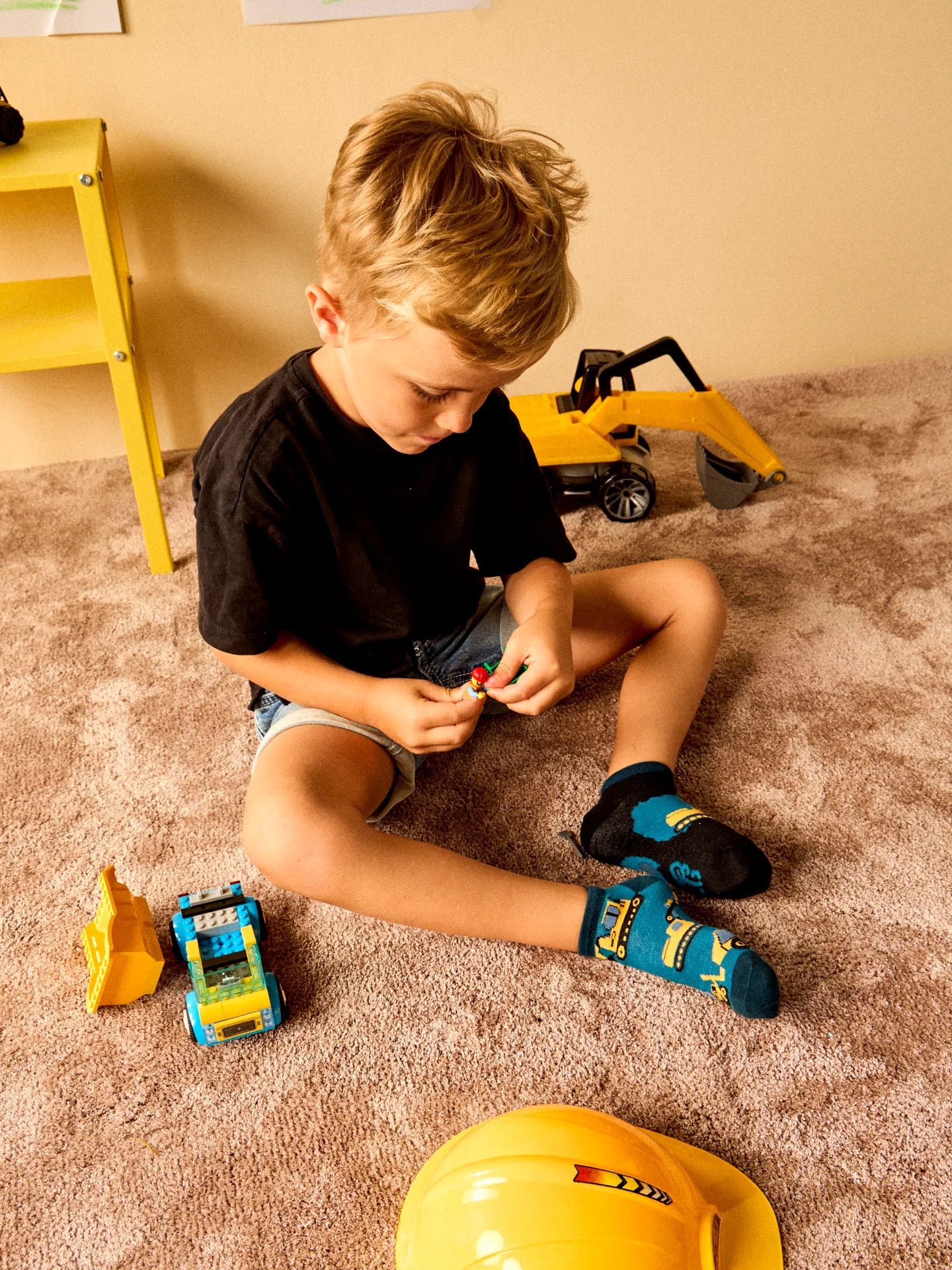 kids-ankle-socks-excavator-1-a4/a49841d31861af5ff7cf5401bfa875ec350664c5