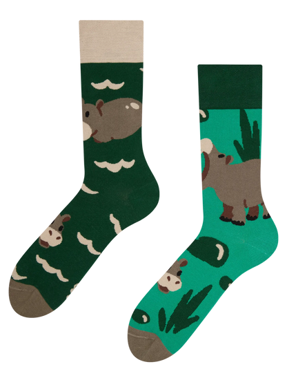 regular-socks-swimming-hippo-1-8c/8c57e470ea472e752ca161b00006f99928694372