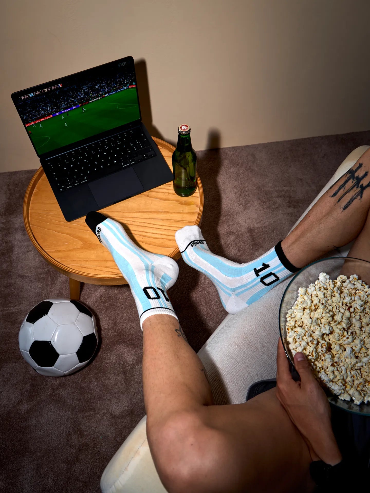 ribbed-mid-calf-socks-argentinian-football-legend-20-a6/a60a8e781268c56d83a753b16694cee9bb3b26d4