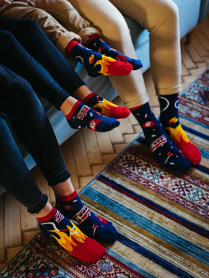 regular-socks-firefighter-1-34/34a7ef0ab087ff8b0219405923f0ca78a925622d