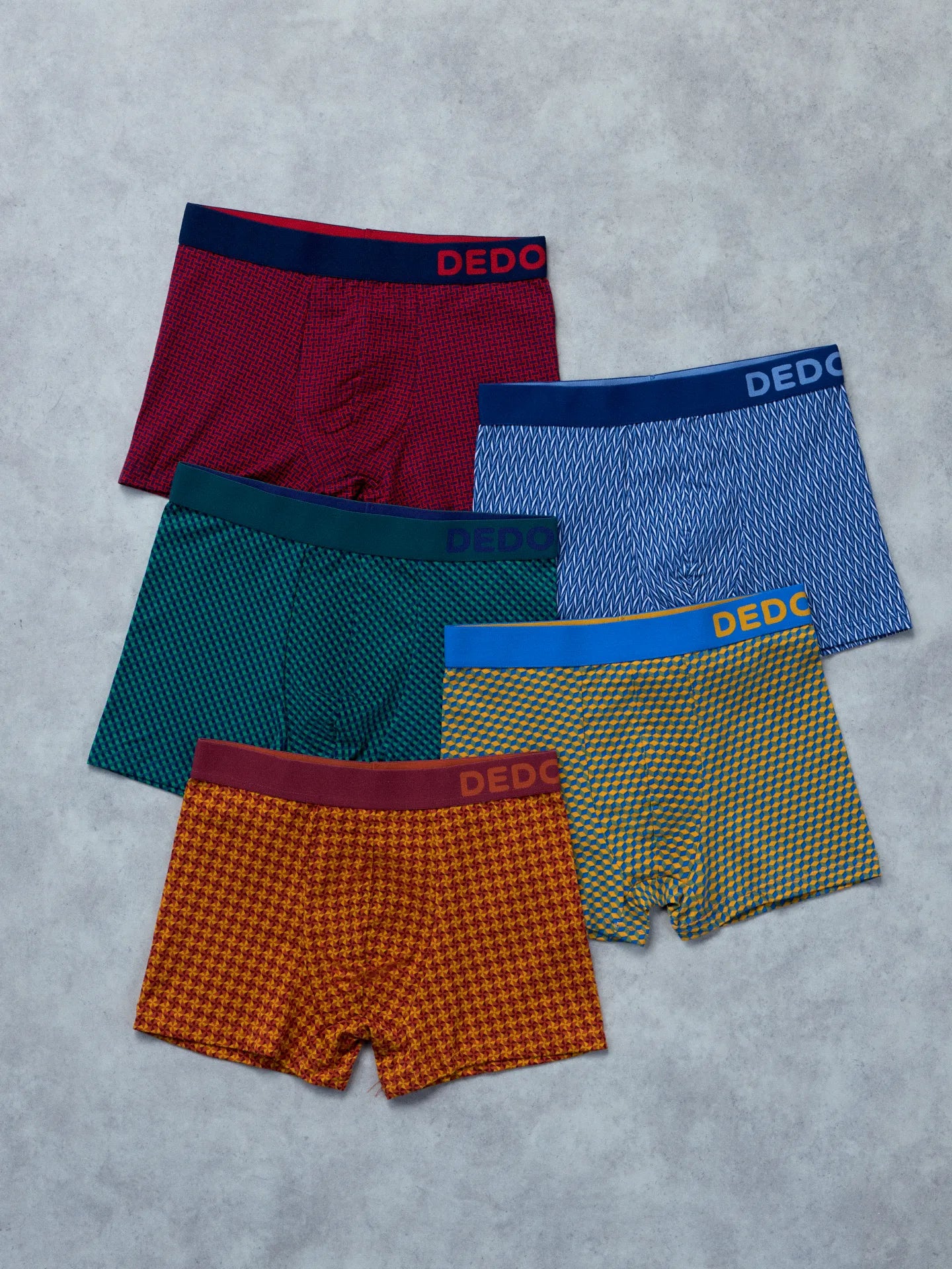 burgundy-yellow-mens-patterned-trunks-70/70fec68c878f36354f1eb00a1f8596022638a5a2