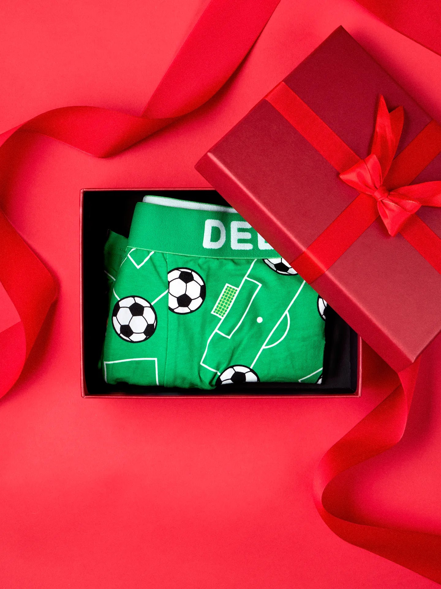 mens-trunks-football-19/19687078a61a241e11cb257399a51ff019f3da80