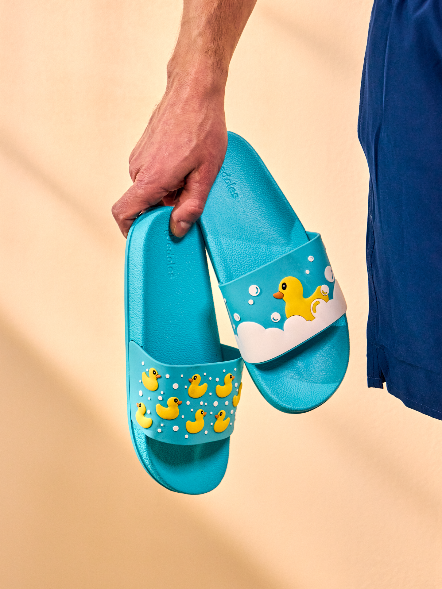 slides-floating-ducks-cf/cf42ff091270f126215793e1c0889b2d5be60a5f
