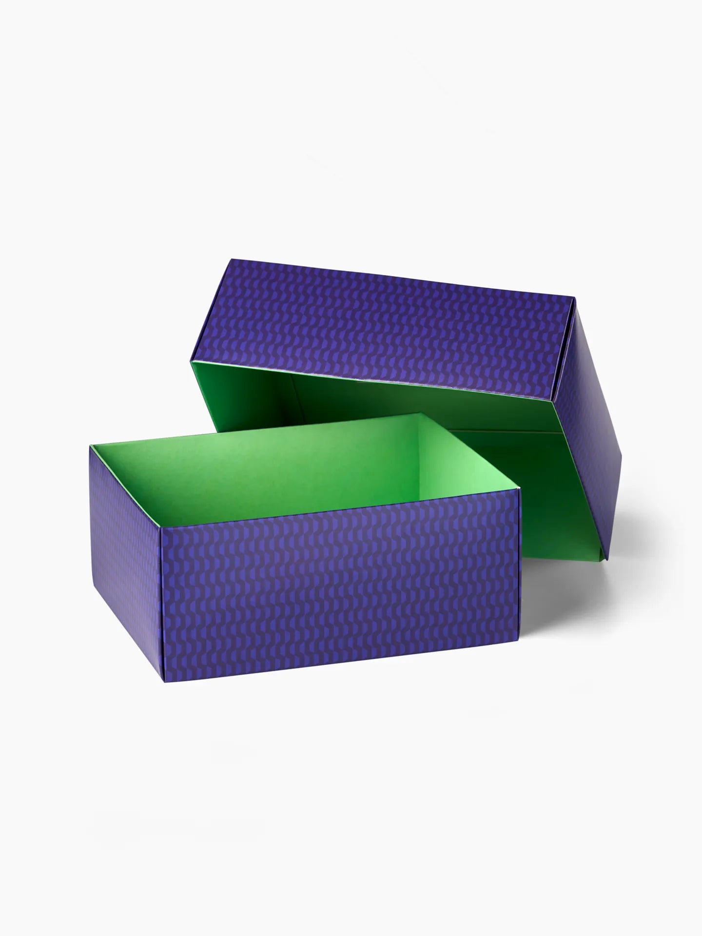 patterned-purple-gift-box-b1/b18b475954d8b6519e2849a3be48d9189804b6ae