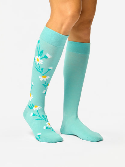 knee-high-socks-turquoise-chamomile-93/936b6d63caeb67daa4ce6e739e63a00b1bc002aa